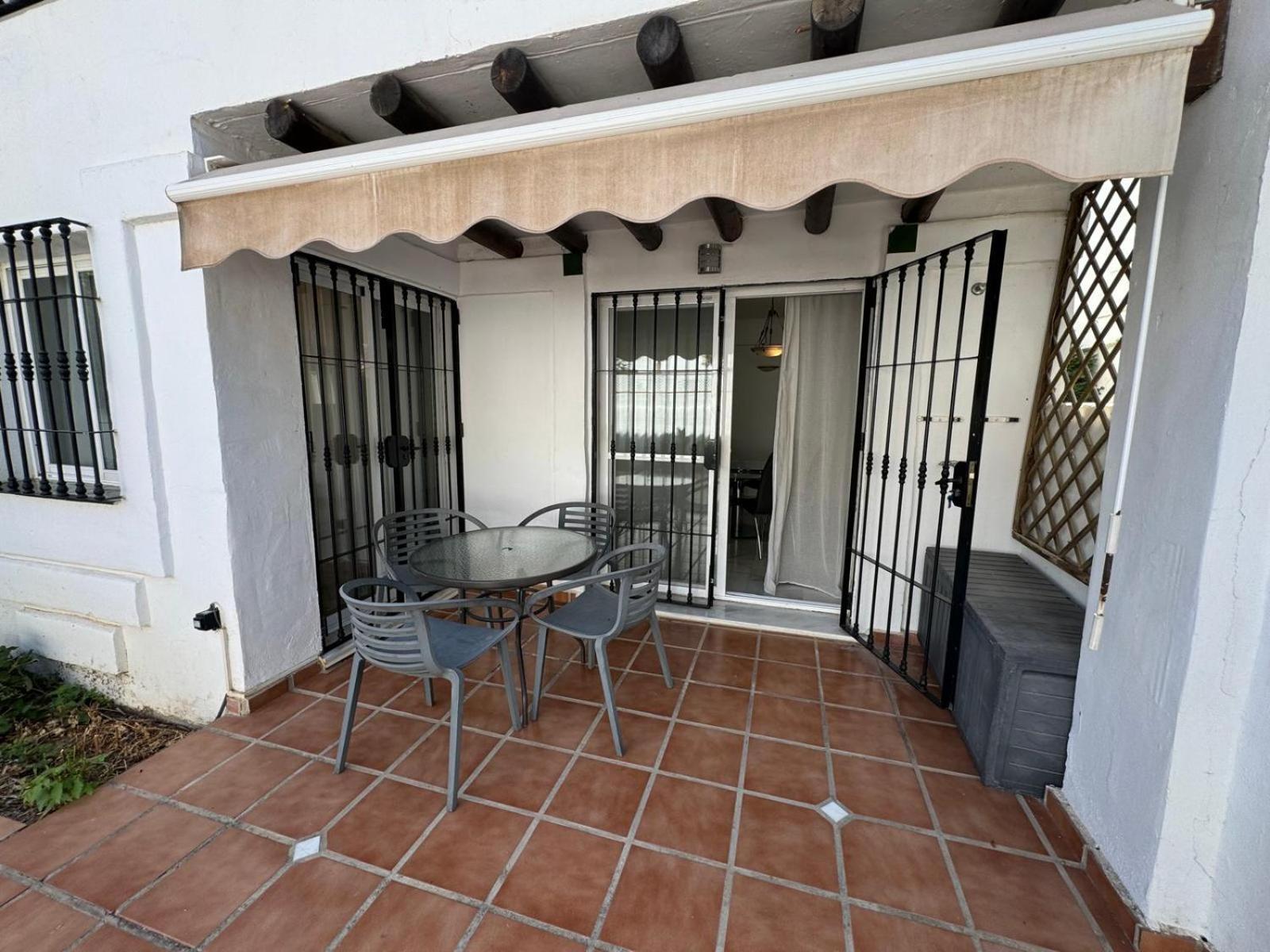 Apartamentos Naranjos Del Sol Marbella Exterior photo